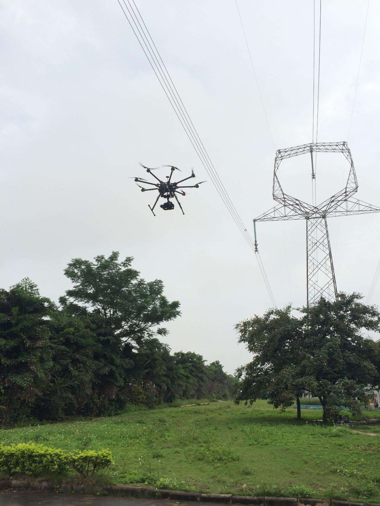 输电线路智能巡检机器人